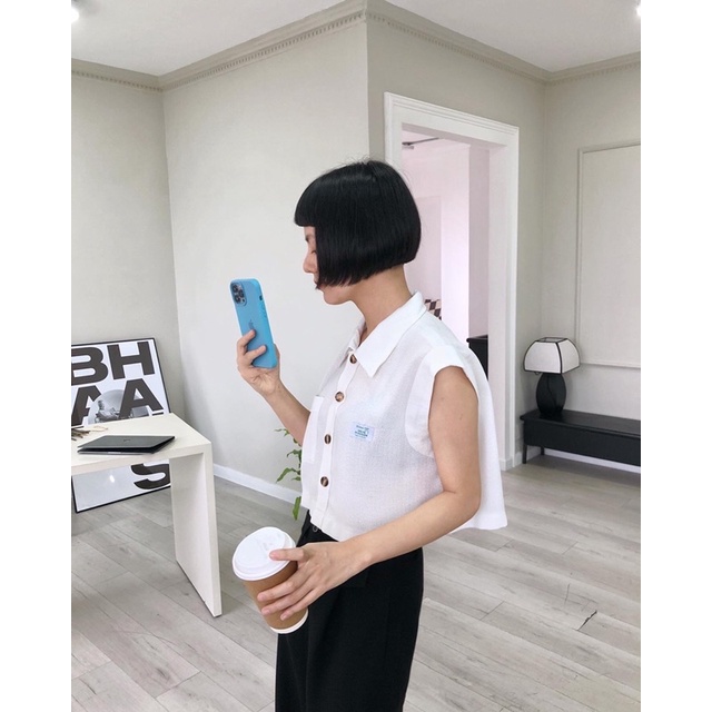 Áo croptop tay cánh - Delyn