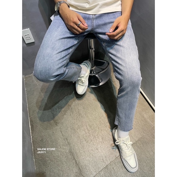 Quần Jeans Nam A2071 form Slimfit Xanh Lơ Đậm Trơn Basic Lai Cắt