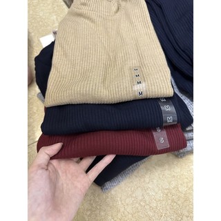Áo len tăm cổ 3 phân uniqlo