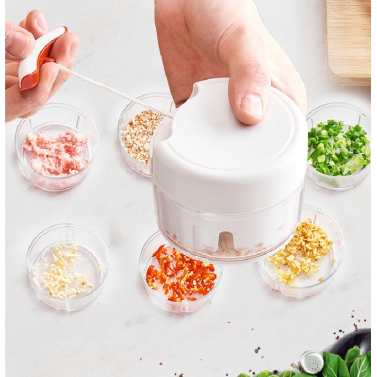 Dụng cụ băm xay tỏi ớt tiên lợi cho nhà bếp