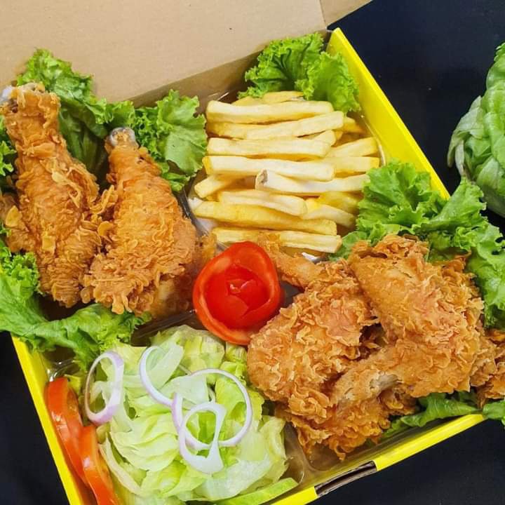 Bột Chiên Gà Homemadefoods22, Bột Chiên Gà Giòn Kfc Gói 1kg ( Mua 1kg Bột Tặng 50gr Gia Vị Tẩm Gà)