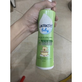 Sữa Tắm Lactacyd Milky