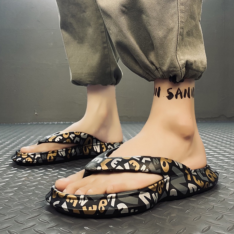 Dép Sandal Đế Dày Chống Trượt Và Mài Mòn Mẫu Mới 2022 Dành Cho Cặp Đôi Trên Bãi Biển