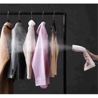 Bàn là hơi nước cao cấp dùng trong là ủi quần áo tiện lợi