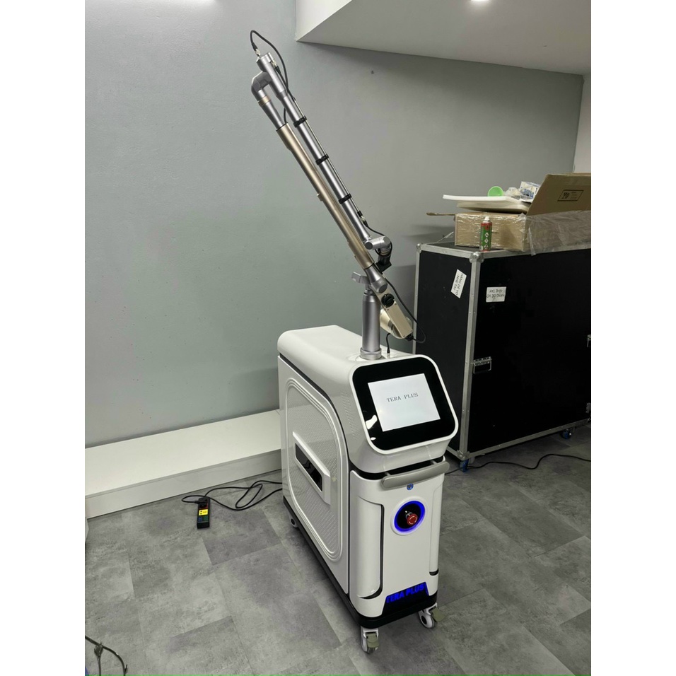 Máy laser trục khuỷu PICO TERA PLUS xóa xăm xóa nám tàn nhang