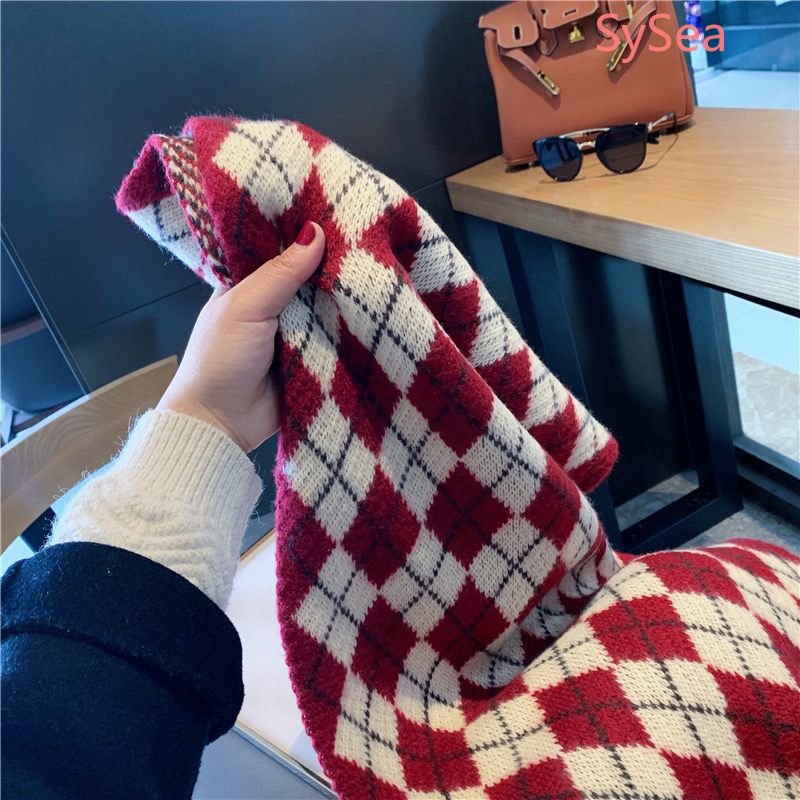 Khăn Choàng Dệt Kim Dày Dặn Màu Đỏ Đính Kim Cương Phong Cách Hàn Quốc Cho Nữ