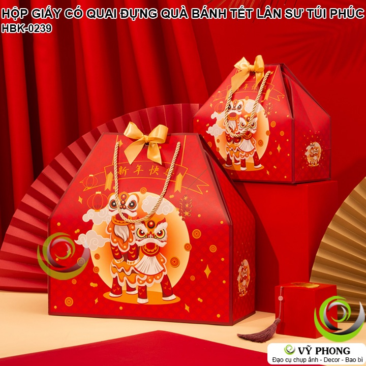 HỘP GIẤY CÓ QUAI ĐỰNG QUÀ TẶNG TẾT TÚI PHÚC GIẤY ĐỰNG BÁNH KẸO LÂN SƯ TRANG TRÍ DECOR NĂM MỚI TÂN XUÂN HBK-0239