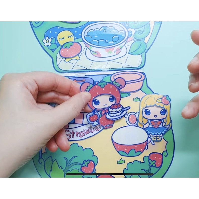Ngôi nhà búp bê giấy ngôi nhà dâu tây