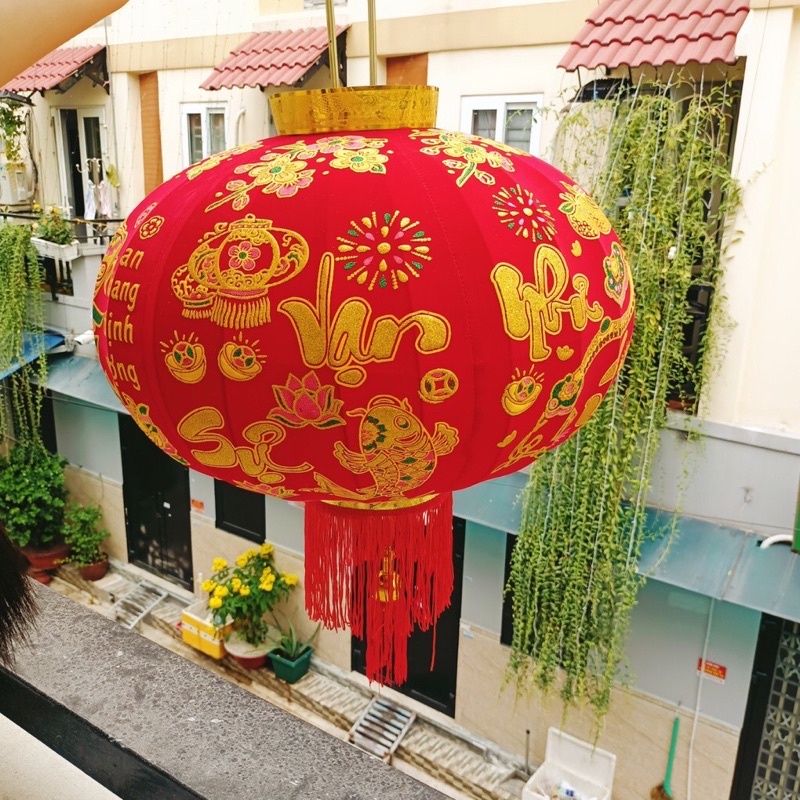 Lồng Đèn Nhung Đỏ Thêu Hoa đào trang trí Tết 2023 nhiều mẫu khung thép