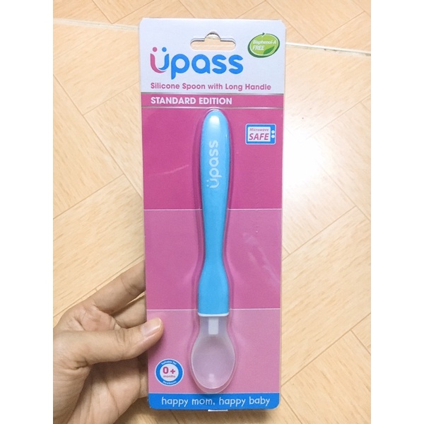 Muỗng thìa ăn dặm silicone cán dài UPASS UP3039Y