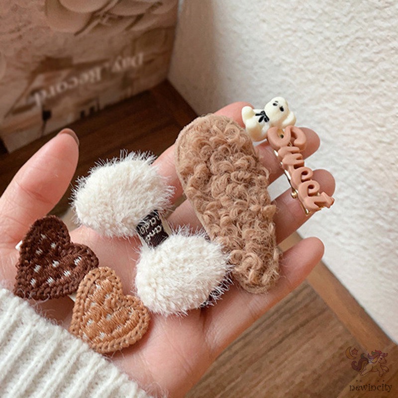 Kẹp Tóc Lông Nhung Dễ Thương Xinh Xắn Phong Cách Thời Trang Nhật Hàn Cho Bé Gái
