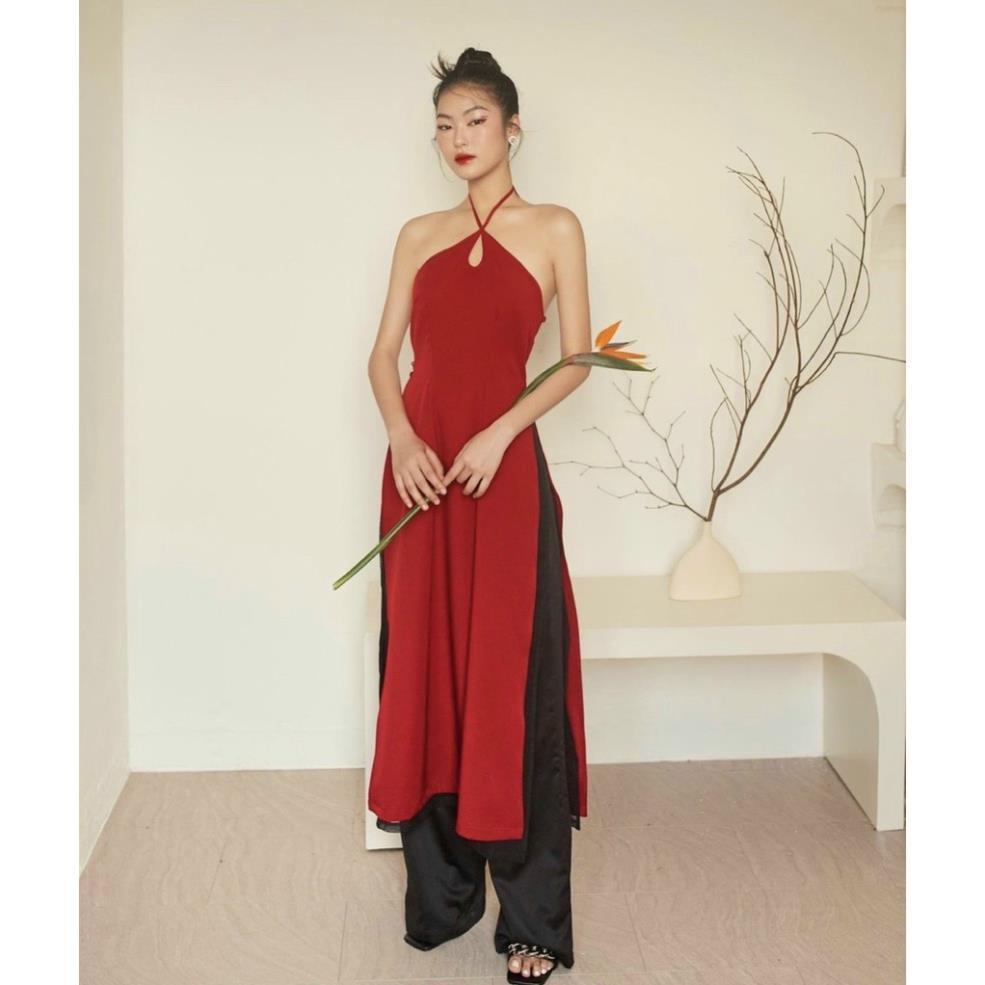 Set áo dài đỏ cổ yếm thắt nơ cổ quần dài ống suông đen đi chùa đu xuân đón tết