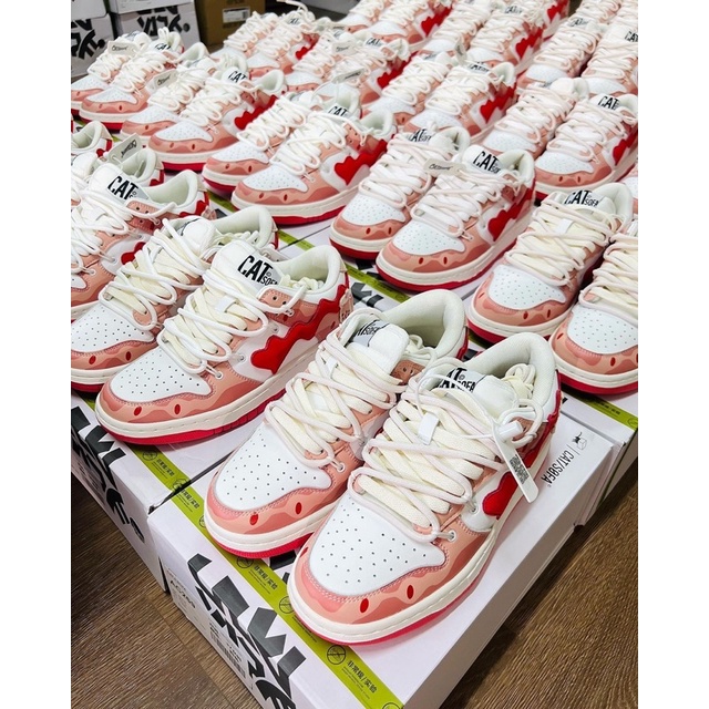 Giày Sneaker Cat & Sofa " Red Milk Tea "  Màu Trắng Đỏ Trà Sữa | PiuPiu Authentic