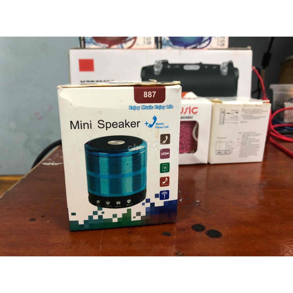 (XẢ KHO HÀNG)LOA BLUETOOTH Mini SPEAKER 887 ÂM THANH CỰC HAY(giao màu ngẫu nhiên)
