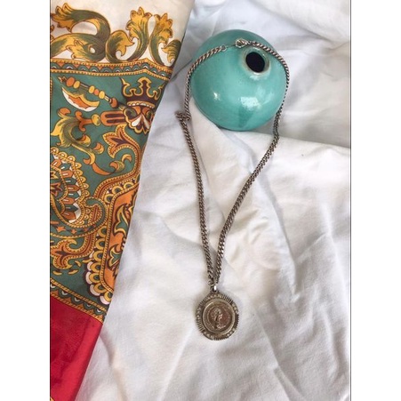 vòng cổ cameo si Nhật