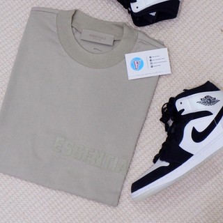 [ 100% Chính Hãng ] Essentials FW22 “Smoke” tee hàng có sẵn
