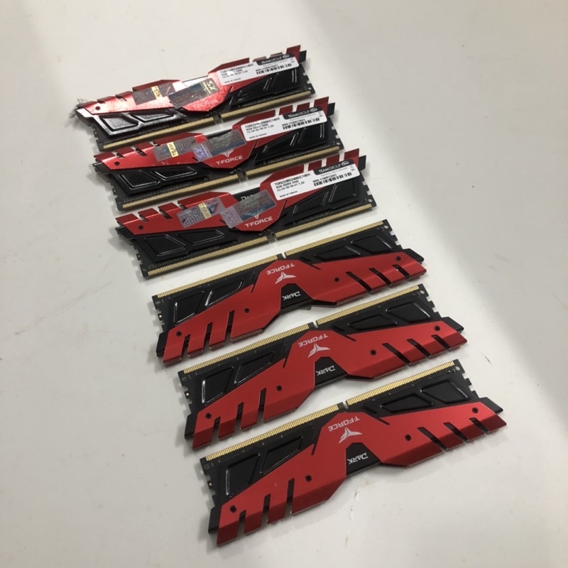 Ram DDR4 Team 8G/2400 T-Force Dark