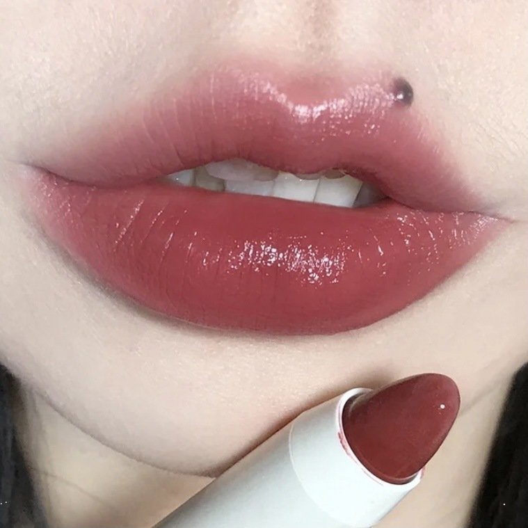 Son Môi Bút Chì Hiệu Ứng Lì Dưỡng Ẩm Không Dễ Phai Màu