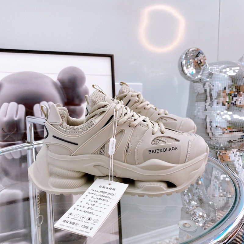 Giày thể thao dây buộc Ba Len đế êm cao