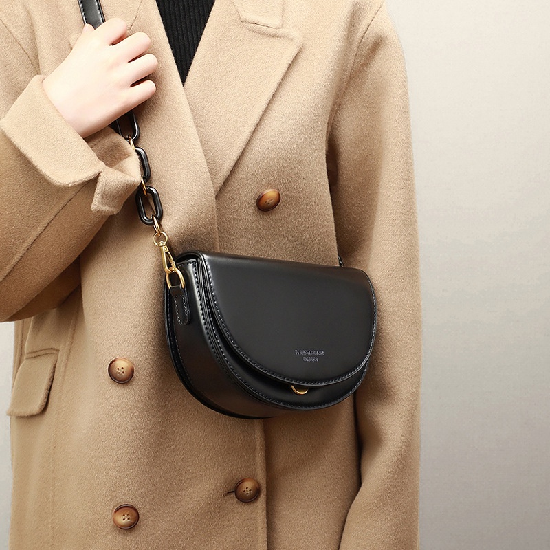 Túi đeo chéo nữ form nửa hình tròn - Saddle Bag