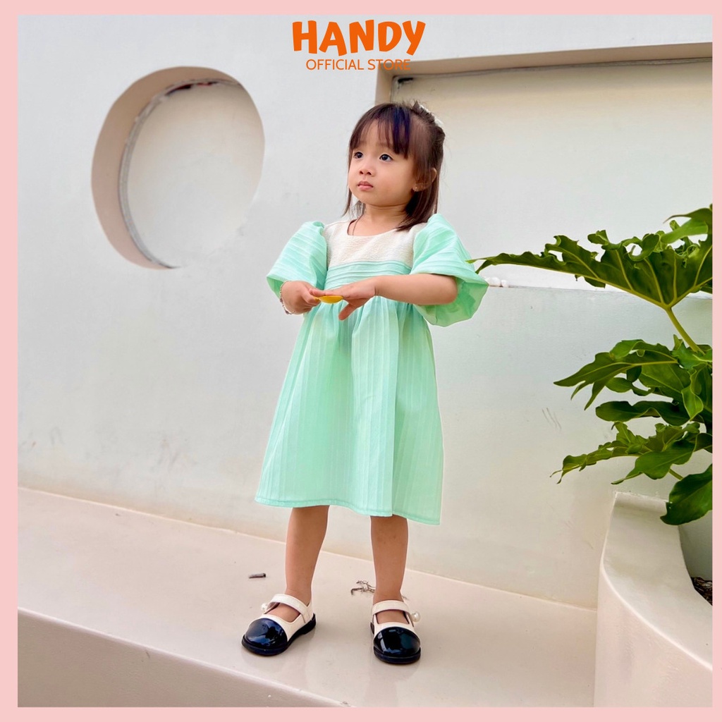 Váy tay phống cổ tròn phối máu sang cho bé
