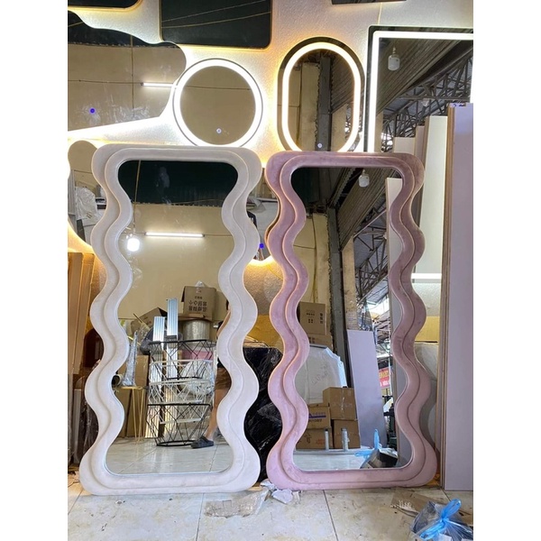 Gương soi toàn thân