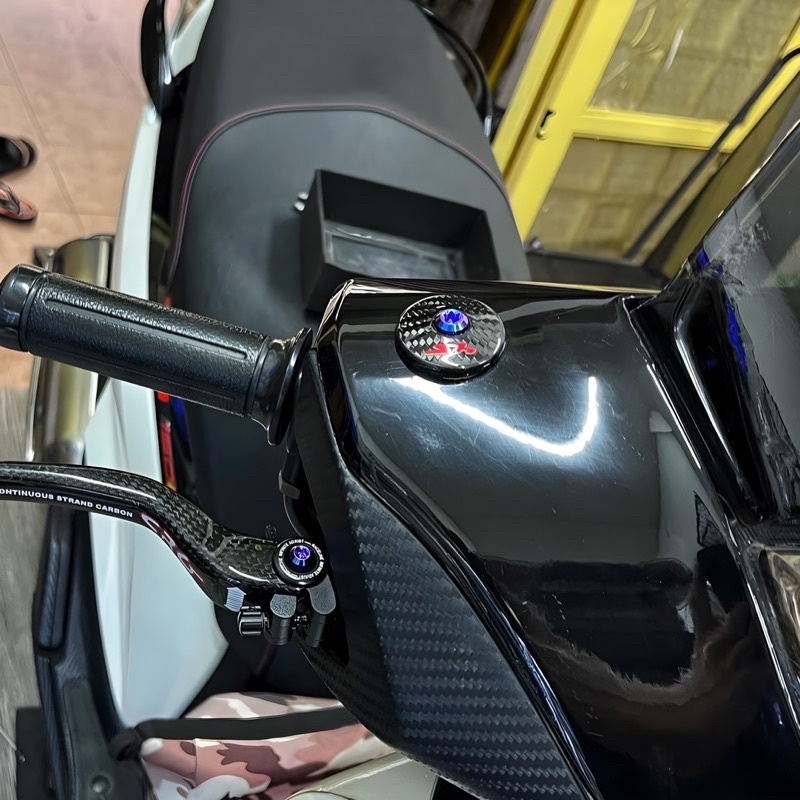 Ốc Đậy Chân Kính Sh 125, Sh 150, Sh 300 Carbon  Xịn Sò Kèm Ốc Gắn - Giá 1 Con - Đồ Chơi Xe Sh