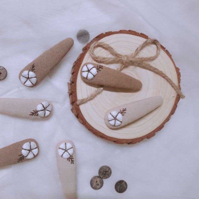 Kẹp tóc thêu tay Giáng Sinh/1 chiếc