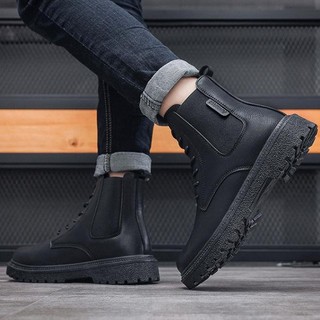 Giày Boot Nam Màu Đen Cổ Thun SOLE GN407