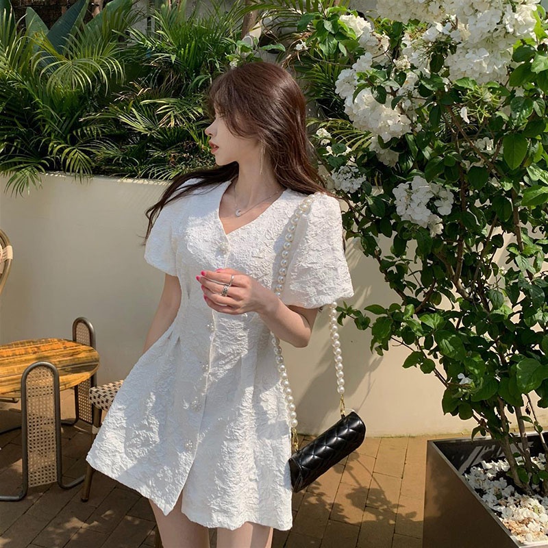 IELGY IELGY Đầm Cổ Chữ V Hở Eo Dập Nổi Họa Tiết Ba Chiều Phong Cách Pháp Thời Trang Cho Nữ Lưng