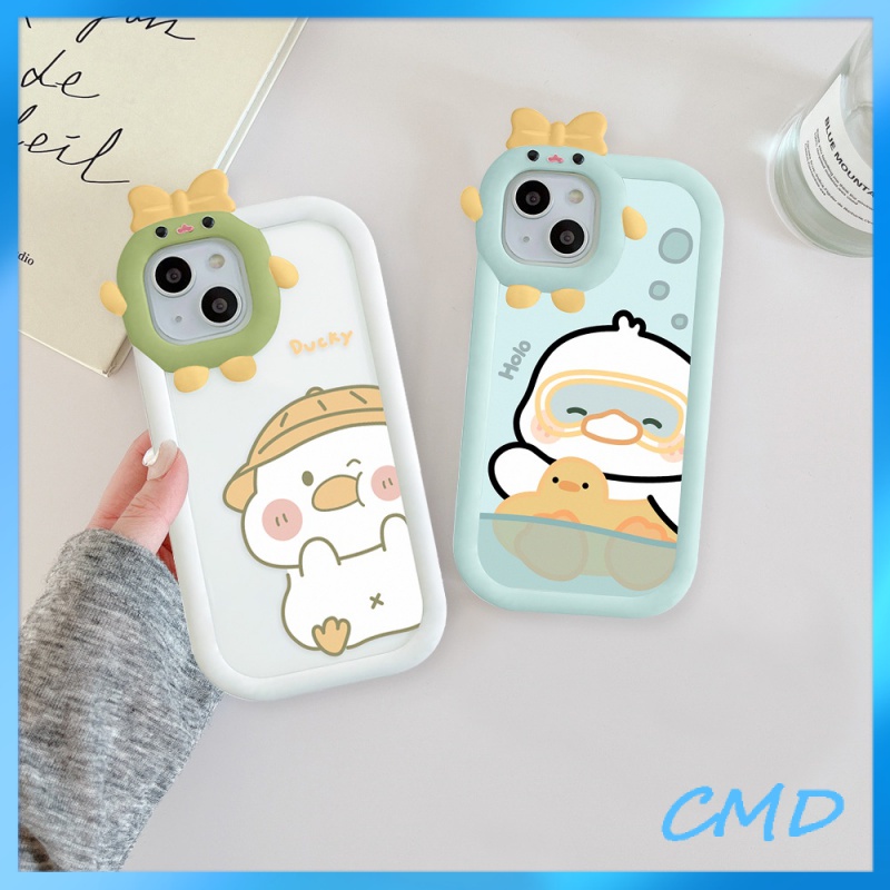 Ốp lưng phone Vịt trắng đơn giản đáng yêu nơ camera hình vuông Cho Iphone 6 / 6S / 6splus / se / 7 / 7plus / 8 / 8plus / X / xs / xsmax / 11 / 12 / 13 / 14 / Plus / pro / pro max-5048