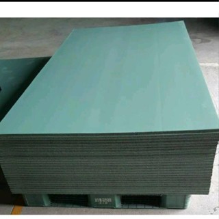  ván nhựa dày 15mm chịu nước chịu lực tốt làm bàn,kệ,vách   nhận cắt theo yêu cầu  