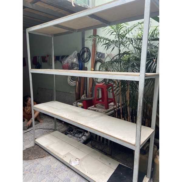 Thanh lý kệ để đồ bằng sắt