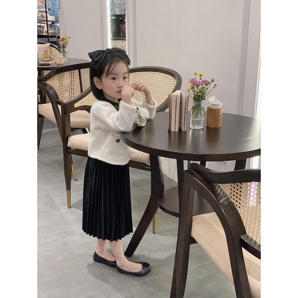 Chân váy nhung quảng châu mềm đẹp cho bé gái