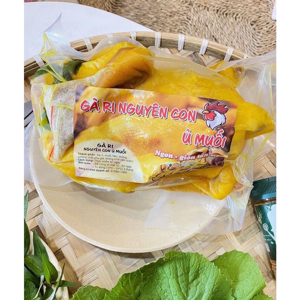 Gà ủ muối hoa tiêu nguyên con loại ngon đầy đủ đầu chân