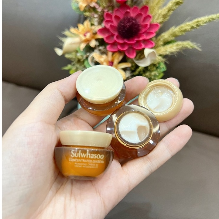 Kem tái tạo da từ nhân sâm cô đặc Sulwhasoo Concentrated Ginseng Renewing Cream Ex 5ml