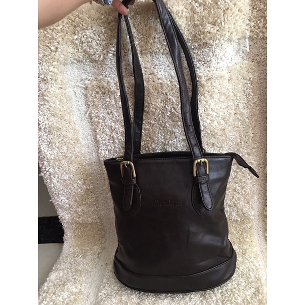 Túi si y hình của Nhật