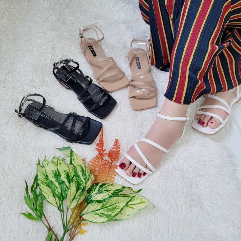 GIÀY SANDAL NỮ DÂY - QT59