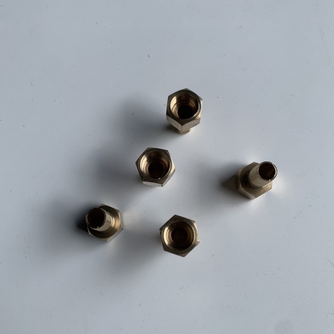 Nối co ren trong ra đuôi chuột 8mm,10mm