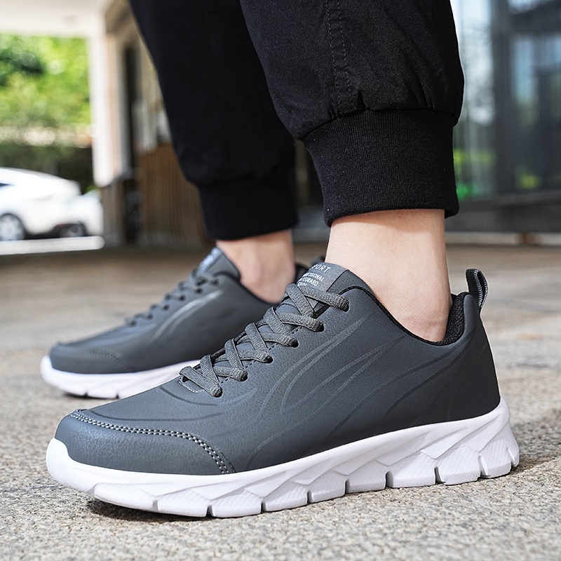 Giày Thể Thao Da Siêu Nhẹ Chống Thấm Nước Size Lớn 39-48 Thời Trang Cho Nam