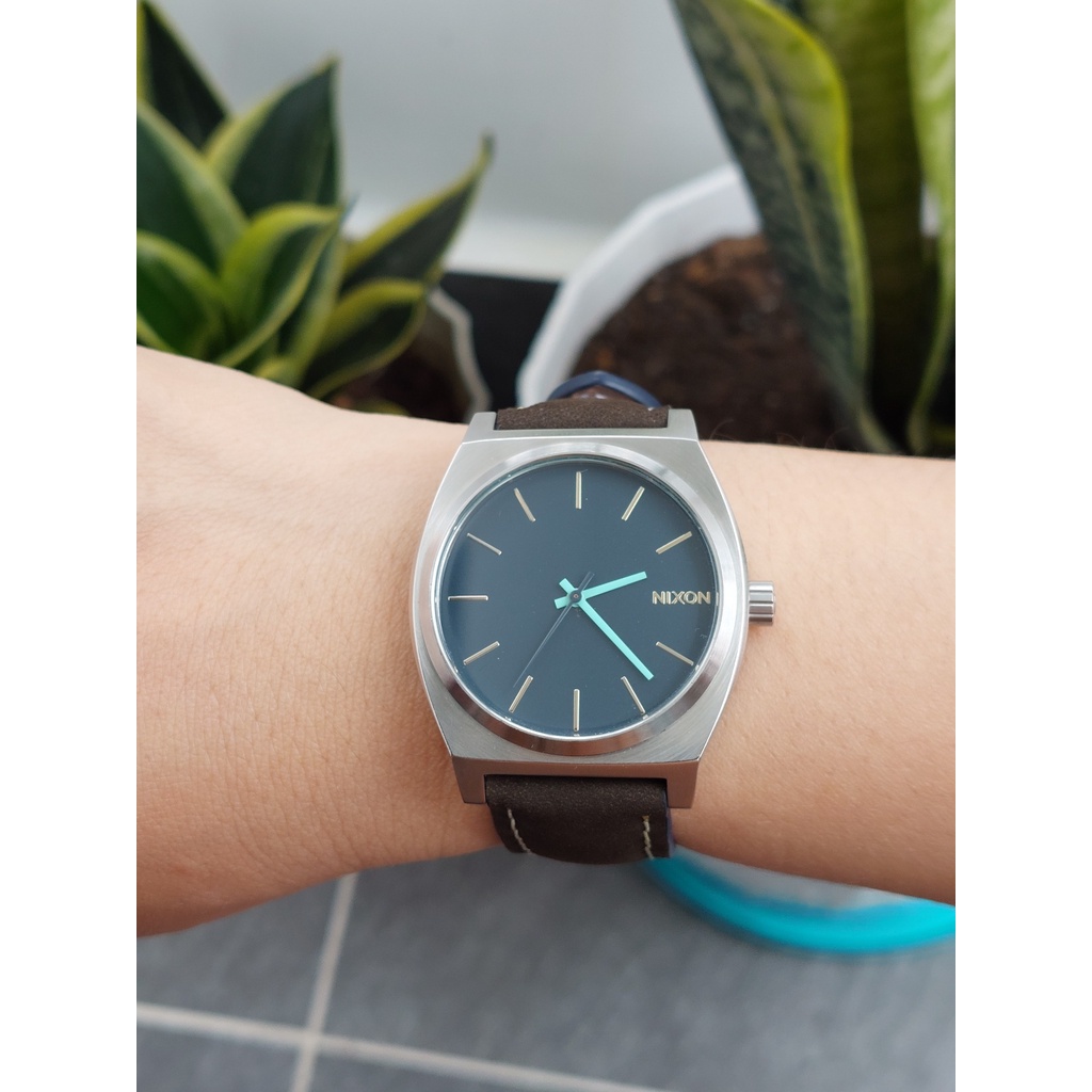 Đồng hồ nam Nixon mặt xanh chạy pin hàng Si