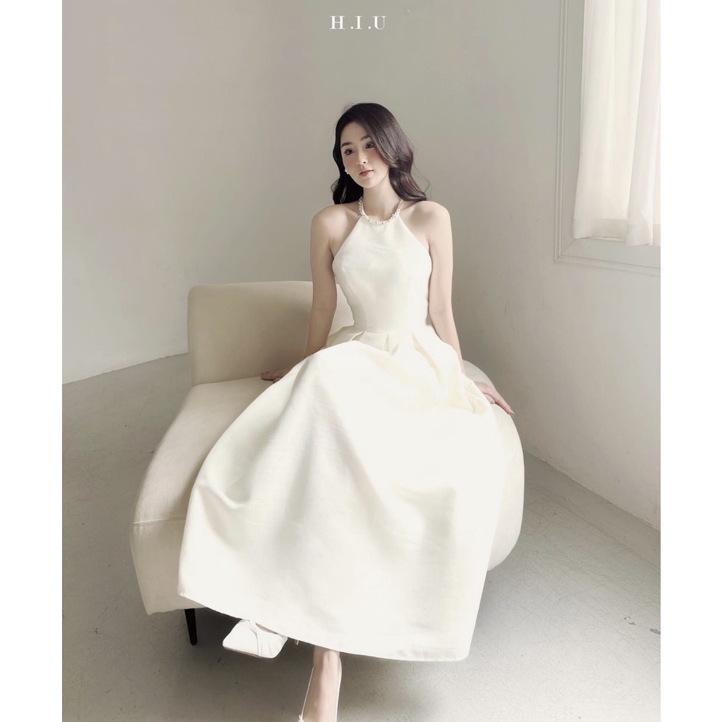 ĐẦM TRẮNG MIDI XÒE CỔ YẾM ĐÍNH ĐÁ