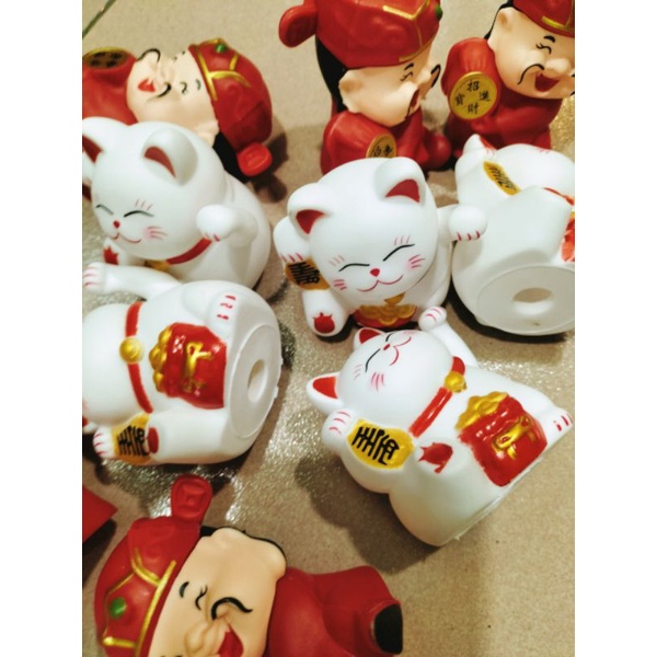 Mèo vẫy thần tài, túi vang, ông Thần Tài nhựa trang trí tháp oản bánh kẹo, vòng hoa đào đông, bánh kem