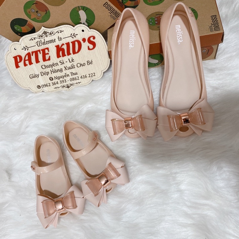 Giầy đôi cho mẹ và bé gái, giầy nhựa thơm melissa siêu mềm, êm cho mẹ và bé gái