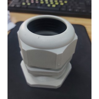 Ốc siết cáp nhựa ( Cable gland) - PG 63