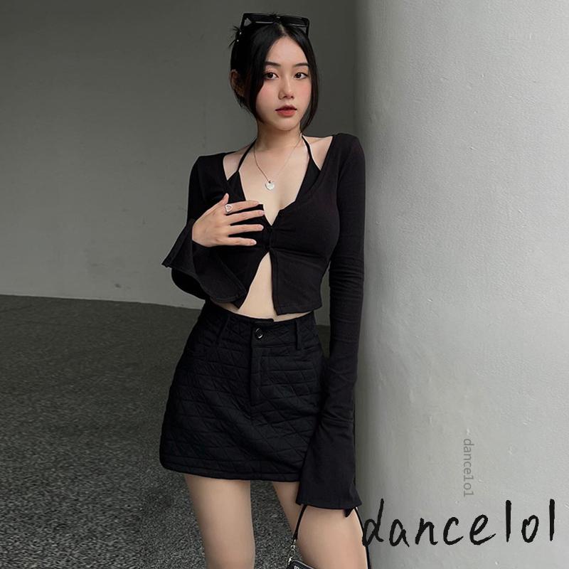 Áo Crop Top Nữ Tay Dài Màu Trơn Có Nút Và Áo Ngực Gợi Cảm 1O1