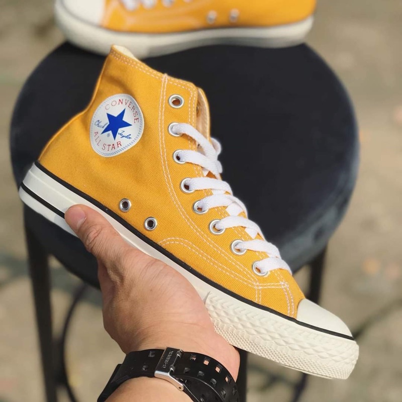 Giày CONVERSE MÀU VÀNG CỔ CAO/ Cổ thấp