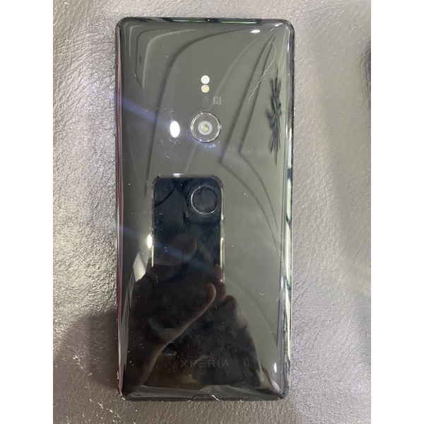 Điện thoại sony xz3 màn sọc