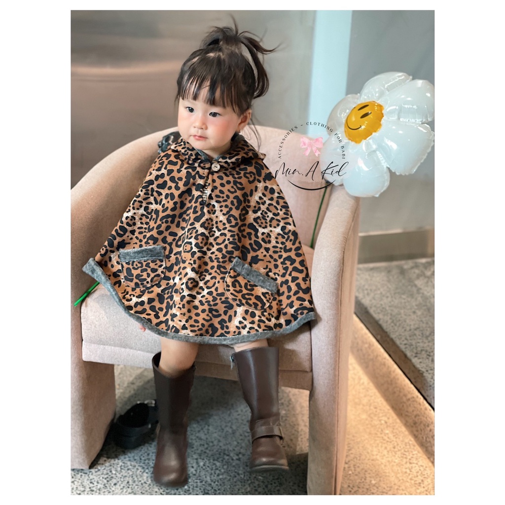 Áo choàng nỉ lông thiết kế họa tiết báo có nón tai gấu cho bé gái – Min A Kid