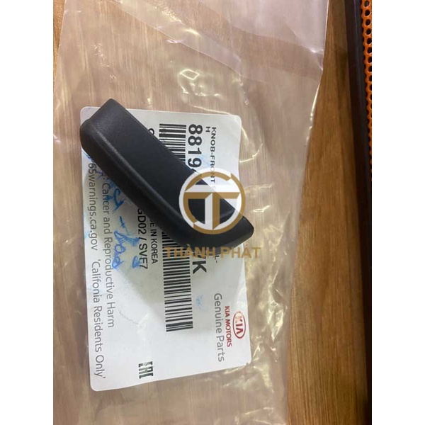 NÚT BẤM NÂNG HẠ GHẾ TRƯỚC TRÁI KIA SEDONA